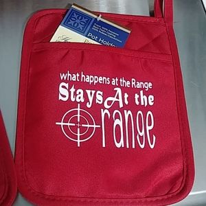 Set of 2 Gun Range pot holders